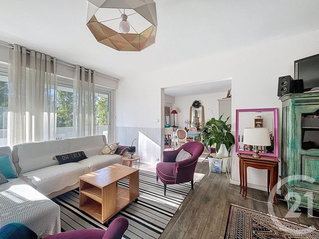 Afficher la photo en grand Appartement T4 à vendre - 4 pièces - 85,26 m2 - Bordeaux - 33 - AQUITAINE