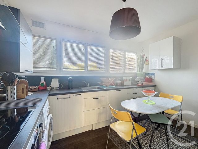 Afficher la photo en grand Appartement T4 à vendre - 4 pièces - 85,26 m2 - Bordeaux - 33 - AQUITAINE