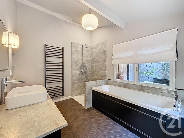 Appartement T3 à vendre - 3 pièces - 114,04 m2 - Bordeaux - 33 - AQUITAINE