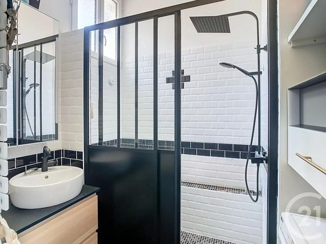 Appartement T1 à vendre - 1 pièce - 30,64 m2 - Bordeaux - 33 - AQUITAINE