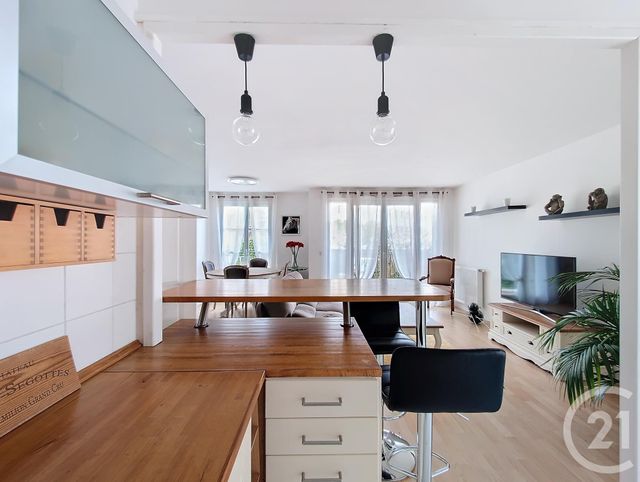Appartement T3 à louer - 3 pièces - 73,52 m2 - Bordeaux - 33 - AQUITAINE