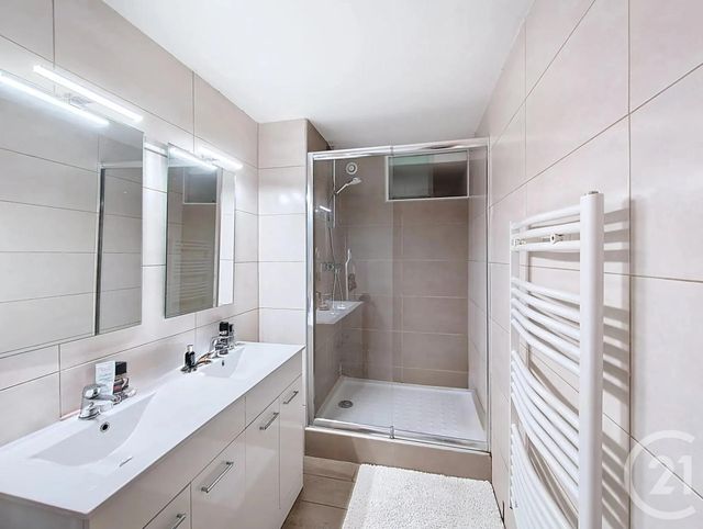 Afficher la photo en grand Appartement T2 à vendre - 2 pièces - 49,16 m2 - Bordeaux - 33 - AQUITAINE