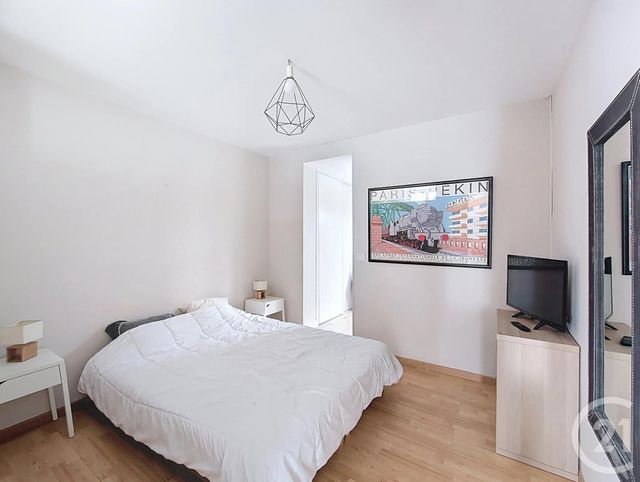 Afficher la photo en grand Appartement T2 à vendre - 2 pièces - 49,16 m2 - Bordeaux - 33 - AQUITAINE