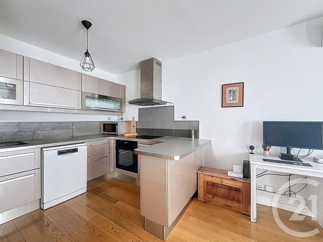 Appartement T3 à vendre - 3 pièces - 68,10 m2 - Bordeaux - 33 - AQUITAINE