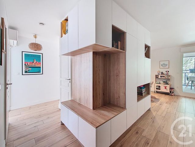 Afficher la photo en grand Appartement T4 à vendre - 4 pièces - 85 m2 - Bordeaux - 33 - AQUITAINE