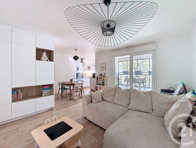 Appartement T4 à vendre - 4 pièces - 85 m2 - Bordeaux - 33 - AQUITAINE