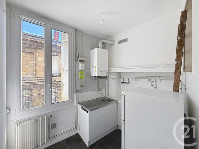 Appartement T3 à vendre - 3 pièces - 50,21 m2 - Bordeaux - 33 - AQUITAINE