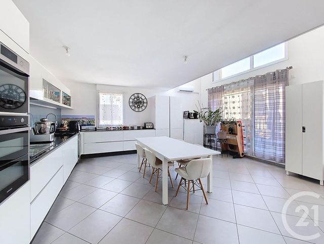 Afficher la photo en grand Appartement T5 à vendre - 5 pièces - 122,64 m2 - Bordeaux - 33 - AQUITAINE