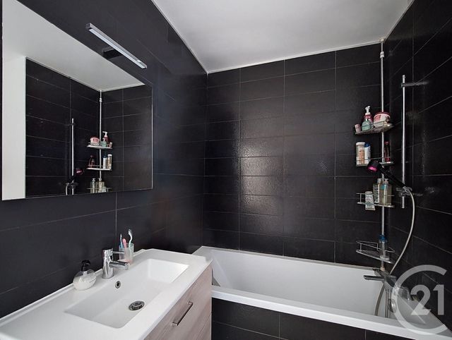 Afficher la photo en grand Appartement T5 à vendre - 5 pièces - 122,64 m2 - Bordeaux - 33 - AQUITAINE