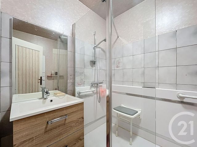 Appartement T5 à vendre - 5 pièces - 103,71 m2 - Bordeaux - 33 - AQUITAINE