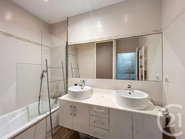 Appartement T4 à vendre - 4 pièces - 106,10 m2 - Bordeaux - 33 - AQUITAINE