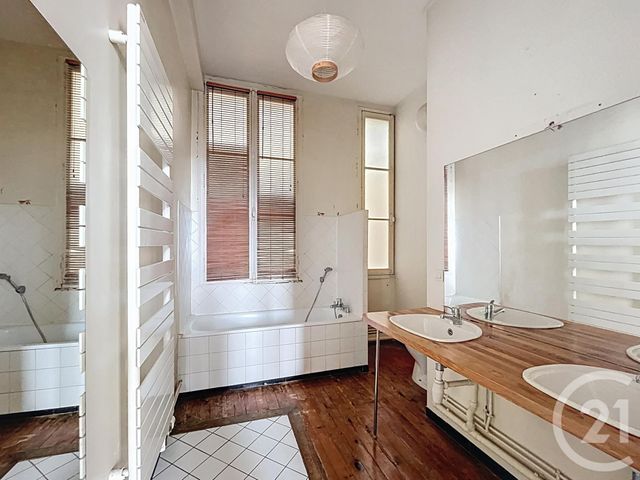 Appartement T4 à vendre - 4 pièces - 126 m2 - Bordeaux - 33 - AQUITAINE