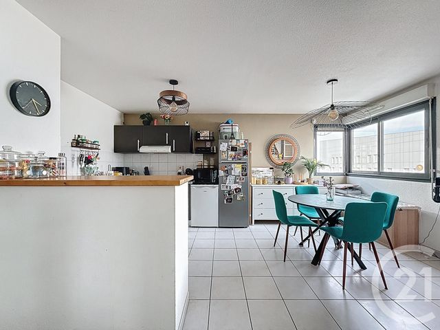 Appartement T3 à vendre - 3 pièces - 63,62 m2 - Bordeaux - 33 - AQUITAINE