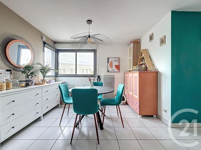 Appartement T3 à vendre - 3 pièces - 63,62 m2 - Bordeaux - 33 - AQUITAINE