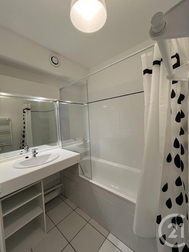 Appartement &agrave; louer - 2 pi&egrave;ces - 38,81 m2 - Bordeaux - 33 - AQUITAINE