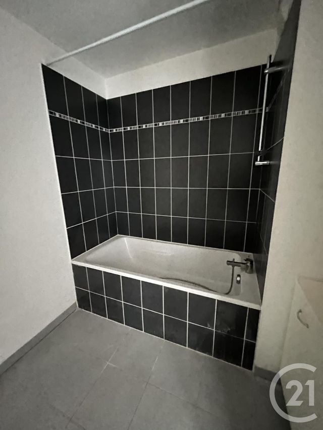 Appartement T3 &agrave; louer - 3 pi&egrave;ces - 65,31 m2 - Bordeaux - 33 - AQUITAINE