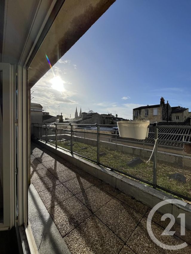 Appartement T3 &agrave; louer - 3 pi&egrave;ces - 67,20 m2 - Bordeaux - 33 - AQUITAINE