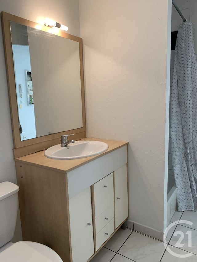 Appartement F1 &agrave; louer - 1 pi&egrave;ce - 29,81 m2 - Bordeaux - 33 - AQUITAINE