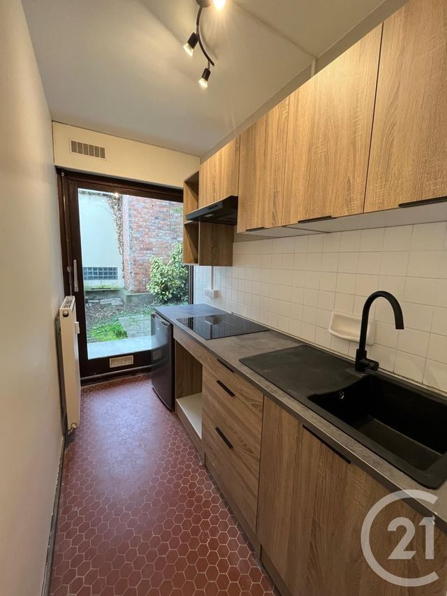 Appartement T1 &agrave; louer - 1 pi&egrave;ce - 31,99 m2 - Bordeaux - 33 - AQUITAINE