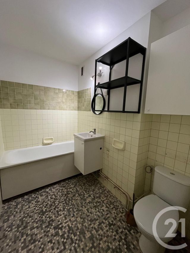 Appartement T1 &agrave; louer - 1 pi&egrave;ce - 31,99 m2 - Bordeaux - 33 - AQUITAINE