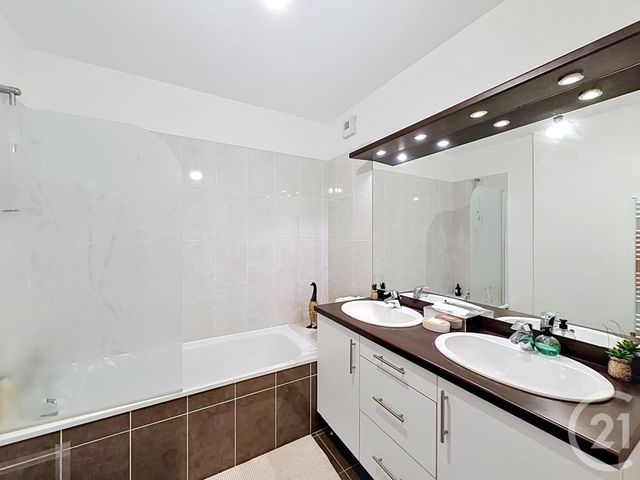 Appartement T4 &agrave; vendre - 4 pi&egrave;ces - 79,72 m2 - Bordeaux - 33 - AQUITAINE