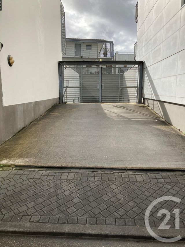 Parking &agrave; louer - 12 m2 - Bordeaux - 33 - AQUITAINE