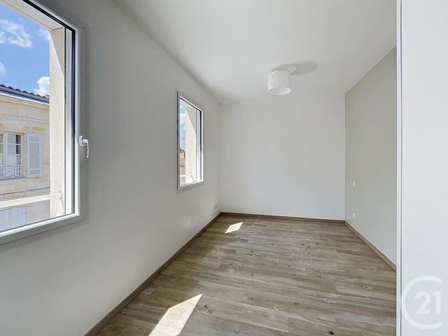 Maison &agrave; louer - 5 pi&egrave;ces - 88,41 m2 - Bordeaux - 33 - AQUITAINE