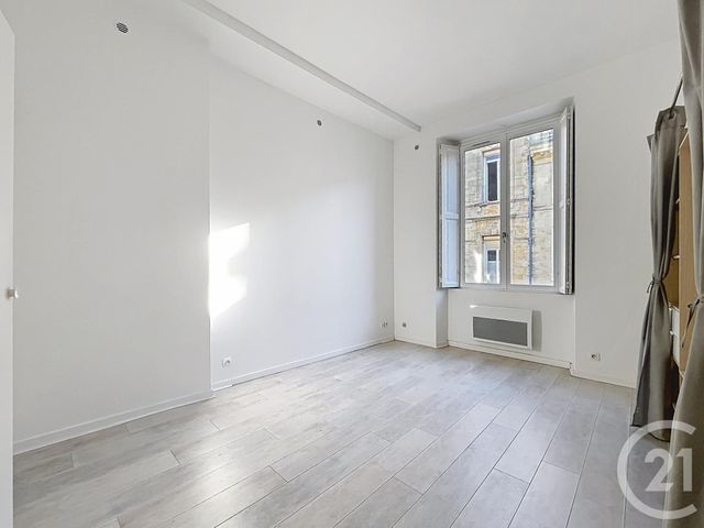 Appartement T3 &agrave; louer - 3 pi&egrave;ces - 74,82 m2 - Bordeaux - 33 - AQUITAINE